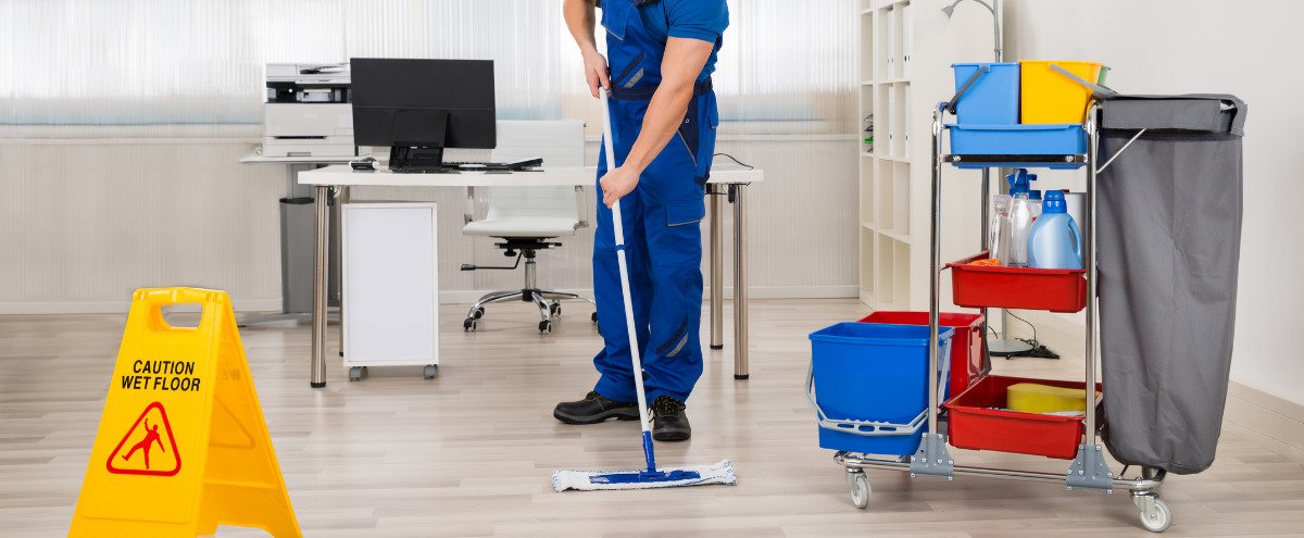 Cover Image for Opportunity to work with housekeeping and cleaning and earn more than R7,700 per month