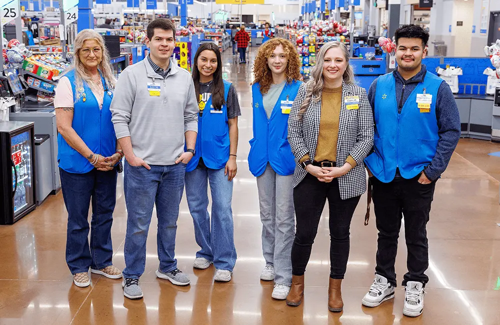 Cover Image for Walmart: Success and good earnings from the lowest position