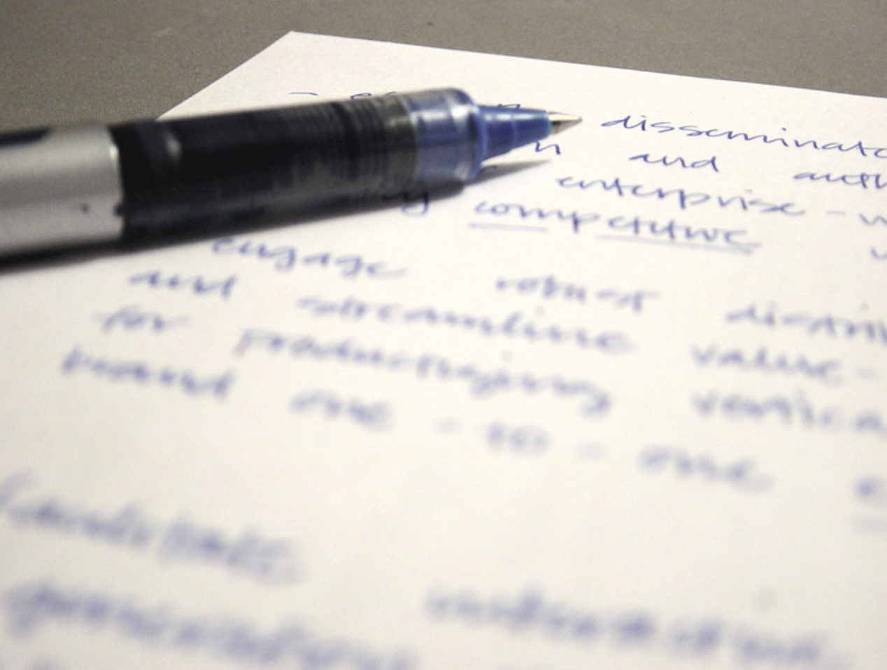 Cover Image for Breaking Down Resume Buzzwords: 7 Terms to Steer Clear of for Job Application Success